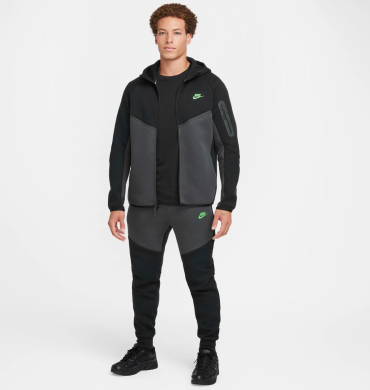 Мужская Кофта Nike Tech Fleece Windrunner (HV0949-015)