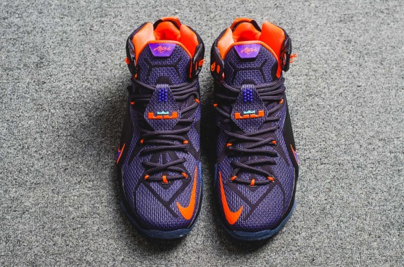 Баскетбольные кроссовки Nike Lebron 12 "Instinct", EUR 42