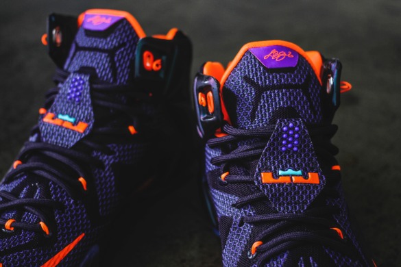 Баскетбольные кроссовки Nike Lebron 12 "Instinct", EUR 42