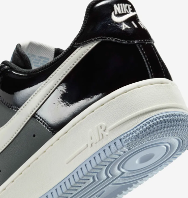 Кроссовки мужские Nike Air Force 1 07 'Black/Sail' (IB7676-001), EUR 42
