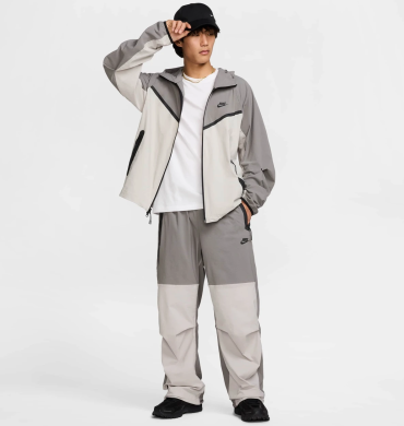 Брюкки мужские Nike Tech Woven (HM7158-014), L