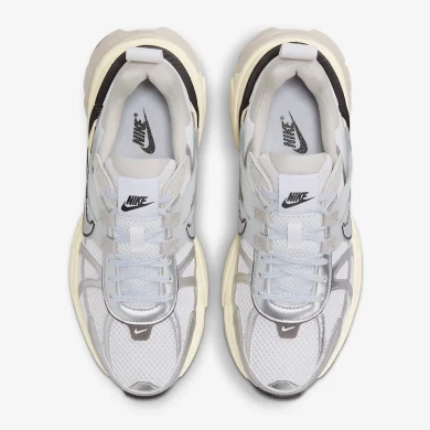 Кроссовки Nike V2K Run (FD0736-100), EUR 36
