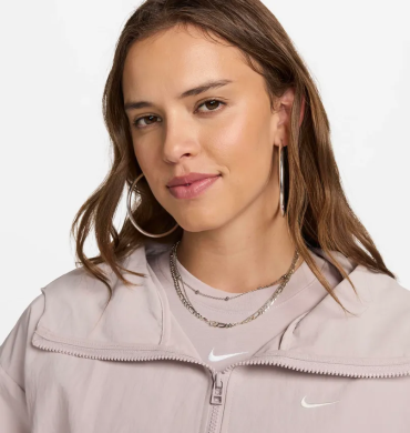 Куртка Женская Nike NSW Everything Woven (FN3669-019), S