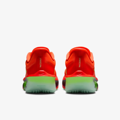 Чоловічі бігові кросівки Nike Zoom Fly 6 (FN8454-601), EUR 45