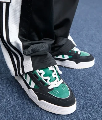 Кроссовки adidas Adi2000 (IF8823), EUR 43