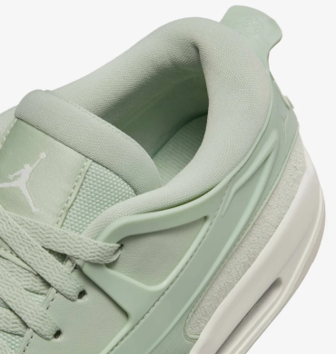 Кроссовки Женские Air Jordan 4 Rm (FQ7940-003), EUR 39