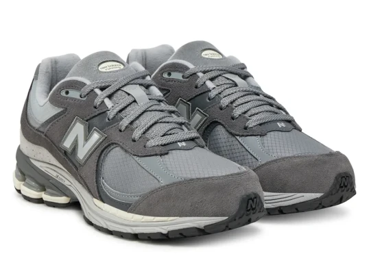 Мужские кроссовки New Balance 2002R (U2002RTF), EUR 43