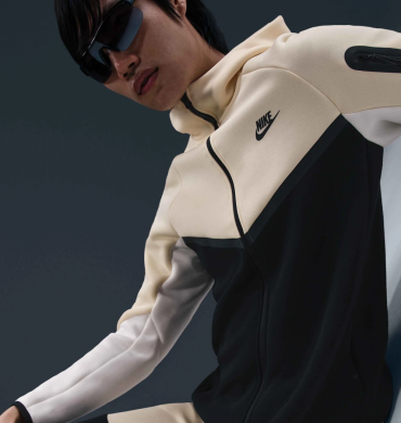 Толстовка Nike Sportswear Tech Fleece Windrunner (HV0949-114), L