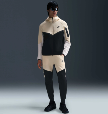 Толстовка Nike Sportswear Tech Fleece Windrunner (HV0949-114), L