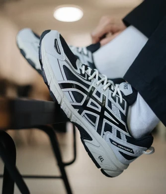 Кросівки Asics Gel-Venture 6 'White/Black' (1203A438-001), EUR 37,5