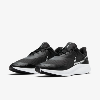 Кроссовки мужские Nike Quest 3 Shield (CQ8894-001), EUR 42,5