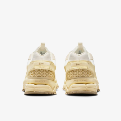 Мужские Кроссовки Nike Zoom Vomero Roam (FV2295-101), EUR 45,5