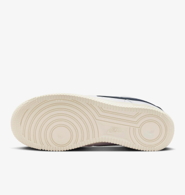 Жіночі кросівки Nike Air Force 1 '07 FlyEase (HJ9122-100), EUR 38