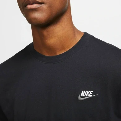 Футболка Чоловіча Nike Sportswear Club (AR4997-014), M
