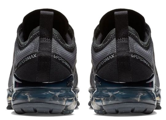 Кросівки Nike Air VaporMax 2019 'Triple Black', EUR 38,5