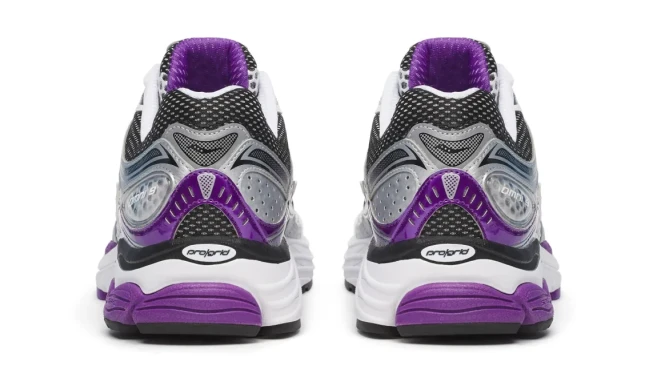 Кросівки Saucony Progrid Omni 9 Og (S70739-10), EUR 44,5
