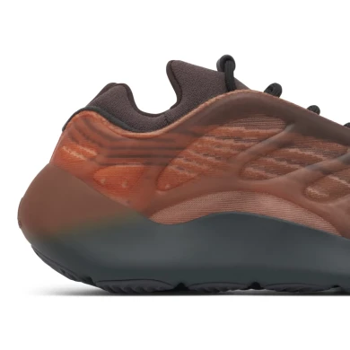 Чоловічі кросівки adidas Yeezy 700 V3 'Copper Fade' (GY4109), EUR 45