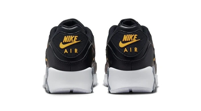 Чоловічі Кросівки Nike Air Max 90 (FJ4229-001), EUR 45