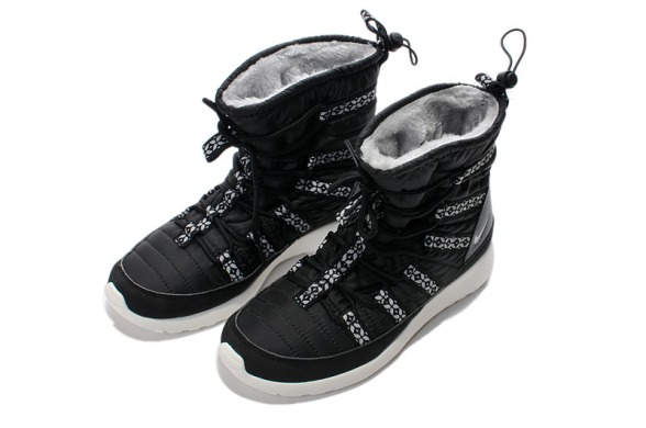 Сапоги Nike Roshe Run Snow Boots "Black", EUR 40