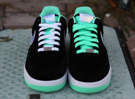 Кроссовки Nike Air Force 1 Low "Black & Green Glow", EUR 36
