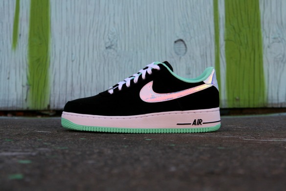 Кроссовки Nike Air Force 1 Low "Black & Green Glow", EUR 36