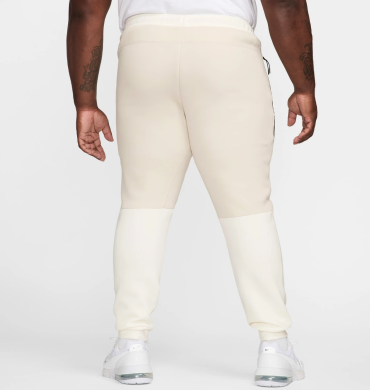 Штаны мужские Nike Sportswear Tech Fleece (FB8002-104), M
