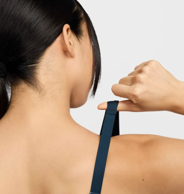 Топ жіночий Nike Pro Indy Plunge (HF7324-478), M