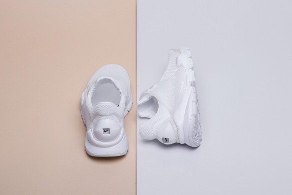 Кросiвки Nike Sock Dart Breathe "Triple White", EUR 39
