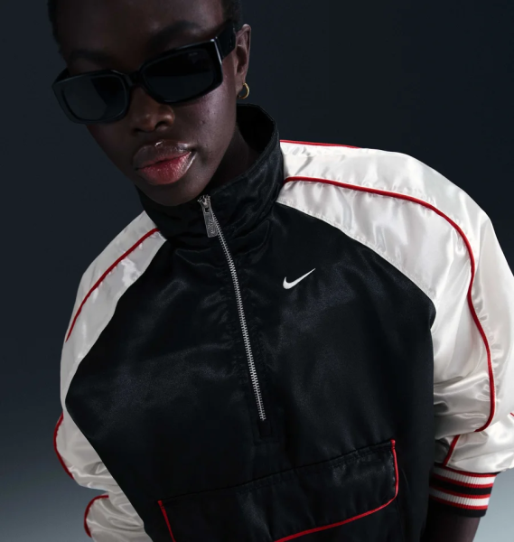 Бомбер женский Nike Sportswear Oversized (HF9435-010)