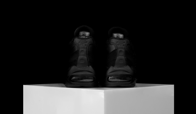 Кросiвки Nike Air Max 95 "Triple Black", EUR 40
