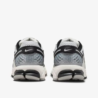 Женские кроссовки Nike W Air Zoom Vomero 5 (HQ1182-001), EUR 38