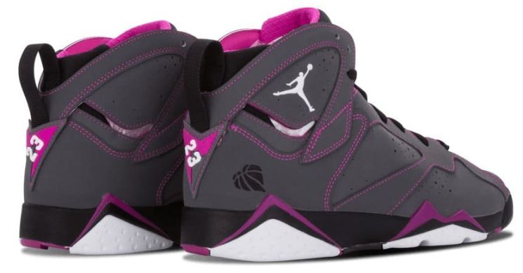 Баскетбольные кроссовки Air Jordan 7 Retro 30th Gg 'Valentines Day', EUR 39