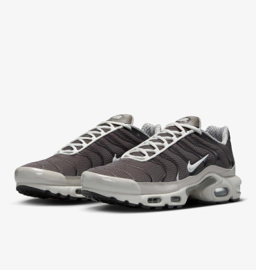 Кроссовки мужские Nike Air Max Plus (IB7679-200), EUR 46