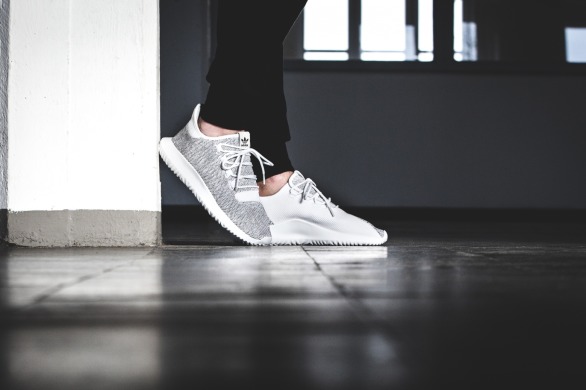 Кроссовки Оригинал Adidas Originals Tubular Shadow Knit "White/Core Black" (BB8941), EUR 44,5