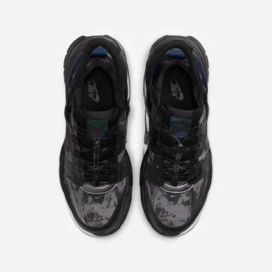 Женские Кроссовки Nike V2K Run "Metallic Dark Grey" HQ4053-001, EUR 37,5