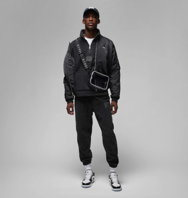 Толстовка Air Jordan Essentials Winterized Fleece (FD7863-010)