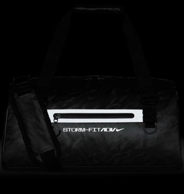 Сумка Nike Storm-Fit Adv Duffle (38L) (FZ6367-010), OneSize