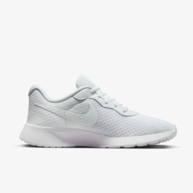 Кроссовки женские Nike Tanjun Flyease White DV7786-101, EUR 38,5