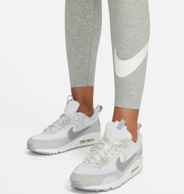 Леггинсы женские Nike Nsw Classics Graphic (DV7795-063), XS