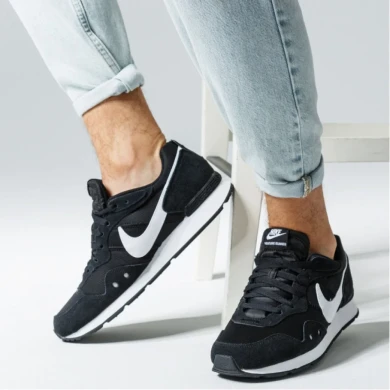 Чоловічі Кросівки Nike Venture Runner (CK2944-002), EUR 46