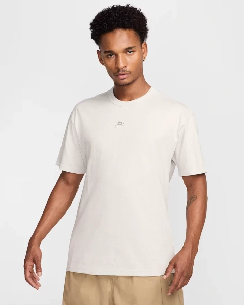 Футболка Nike Sportswear Premium Essentials (DO7392-074)