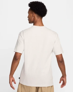 Футболка Nike Sportswear Premium Essentials (DO7392-074), L
