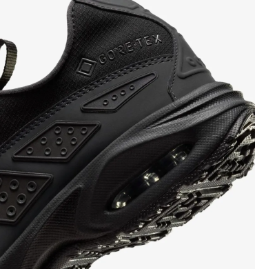 Кроссовки женские Nike Air Max SNDR Gore-Tex (FZ4238-001), EUR 41