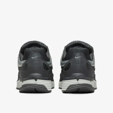 Чоловічі кросівки Nike P-6000 Premium 'Anthracite Smoke Grey' (HQ3818-001), EUR 41