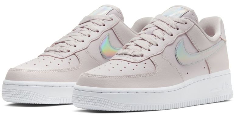 Жіночі кросівки Nike Air Force 1 Low "Pink Iridescent", EUR 36,5