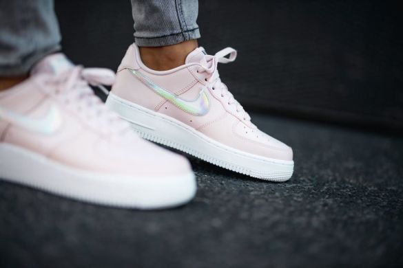 Женские кроссовки Nike Air Force 1 Low "Pink Iridescent", EUR 36