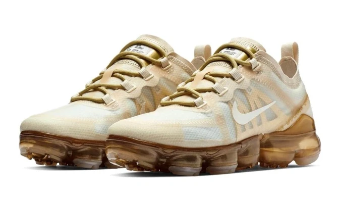 Женские кроссовки Nike WMNS Air VaporMax 2019 (AR6632-101), EUR 40,5