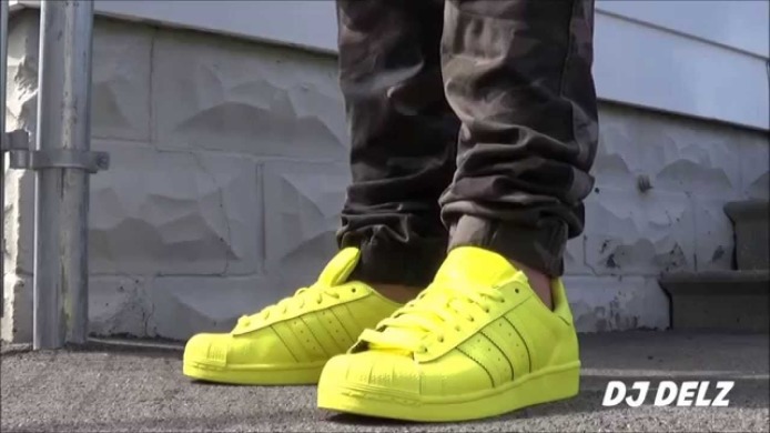 Кроссовки Adidas Superstar x Pharrell Williams 'Bright Yellow', EUR 41