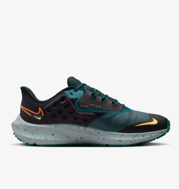 Кросівки чоловічі Air Zoom Pegasus 39 Shield (DO7625-300), EUR 40