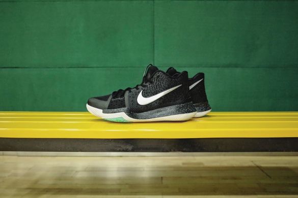 Баскетбольные кроссовки Nike Kyrie 3 "Black Ice", EUR 41